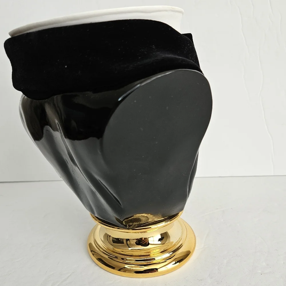 NWT‎ Bath & Body Works 2021 Halloween Headless Vampire Butler Man Candle Holder